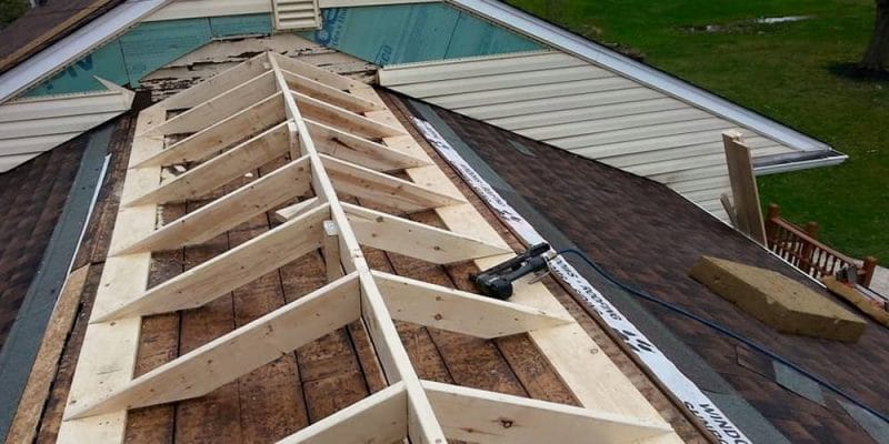 roof replacement experts Akron and Hartville